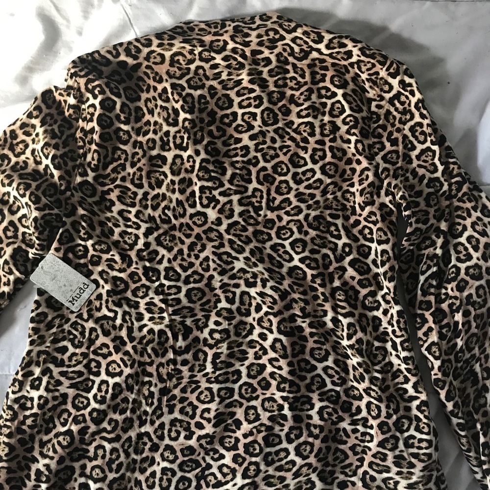 NWT -MUDD Cheetah Peasant Blouse, size: Small, - Picture 3 of 4